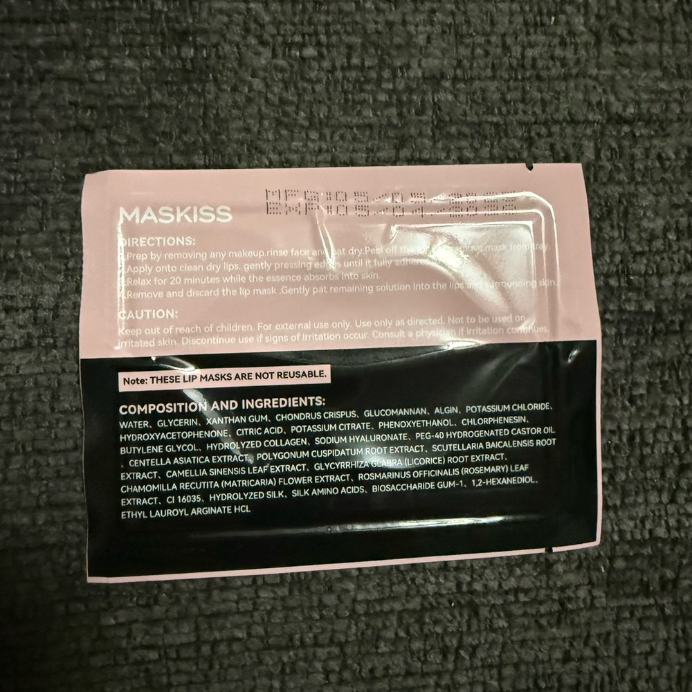 ✨ Beauty Bundle Adidas Bag + Stanley Keychain + Masks + Laura Geller ✨ - Picture 16 of 16